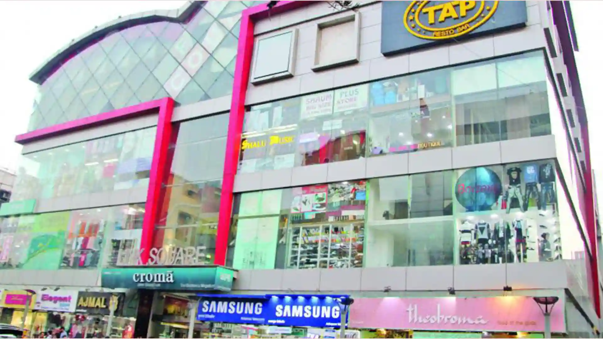 biggest malls in mumbai